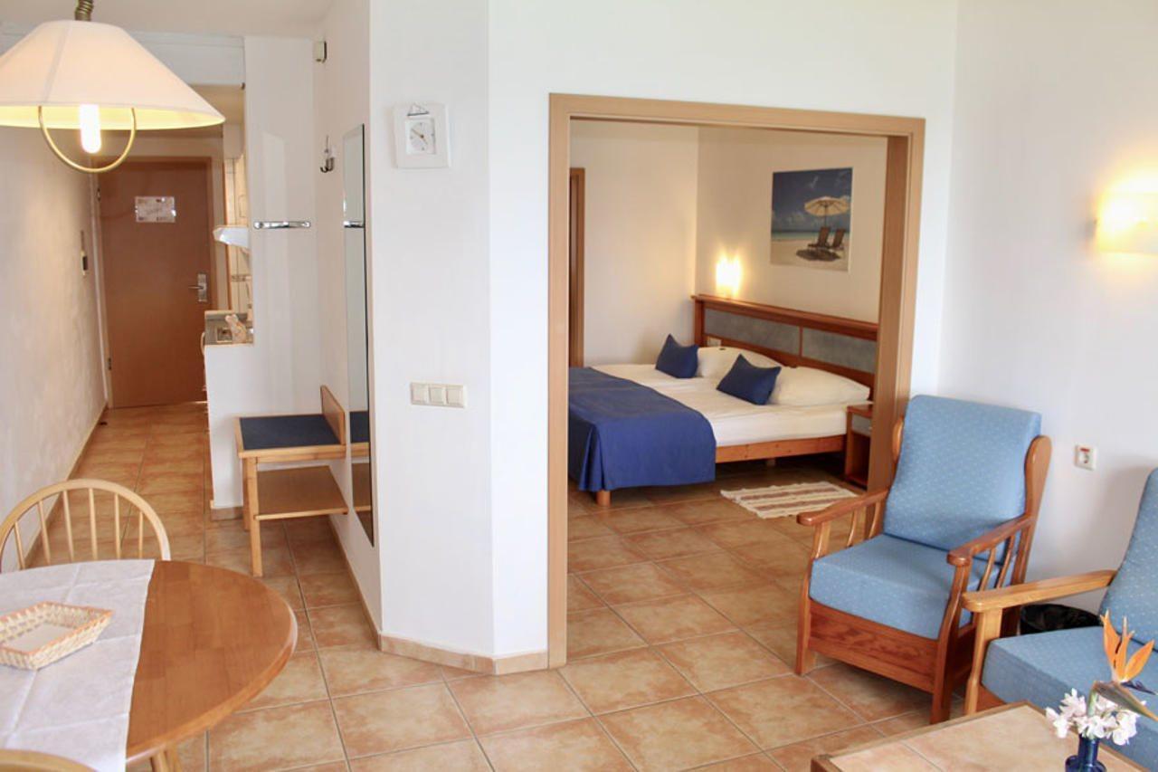 Suite Hotel Marina Playa Esquinzo Ngoại thất bức ảnh