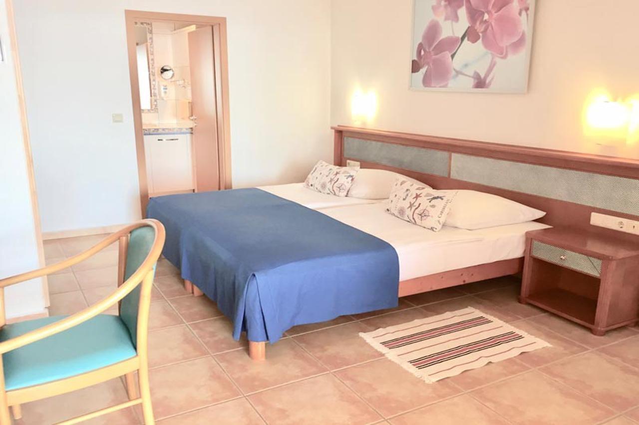 Suite Hotel Marina Playa Esquinzo Ngoại thất bức ảnh