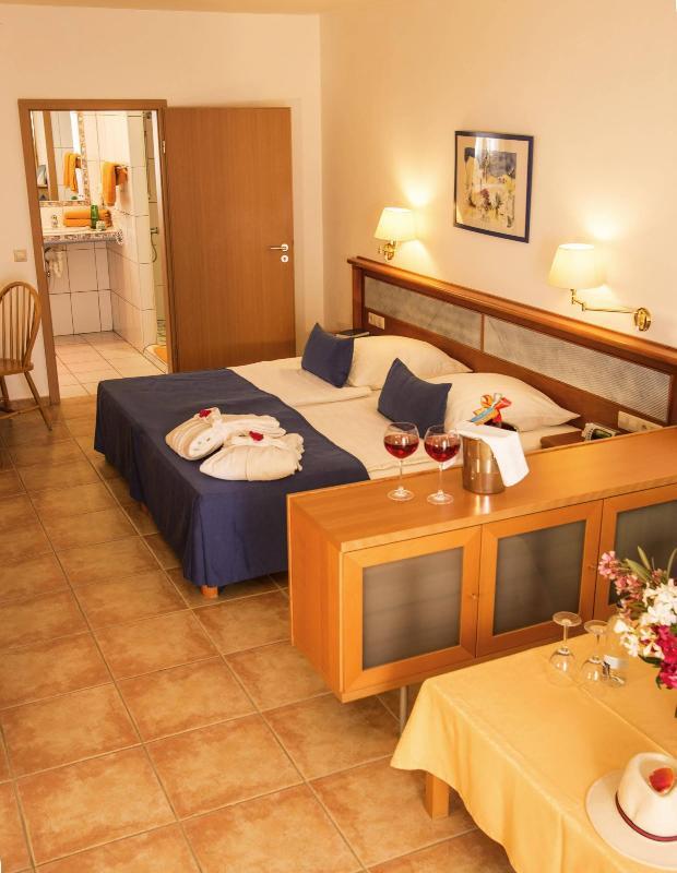 Suite Hotel Marina Playa Esquinzo Ngoại thất bức ảnh